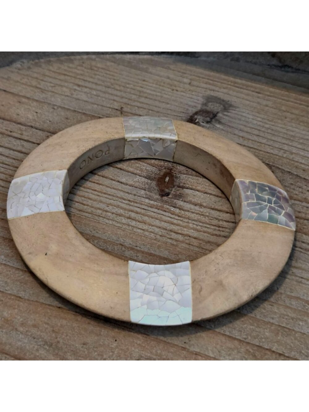 PONO By Joan Goodman Italian Mother of Pearl Chip Inlay Bangle Bracelet